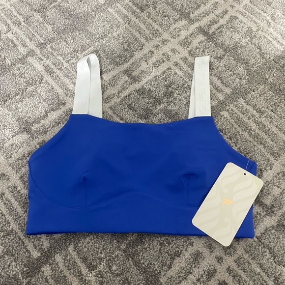 NWT blue Fabletics sports bra size small - Picture 1 of 2